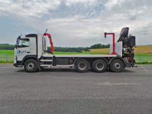 Camion plateau grue 32t