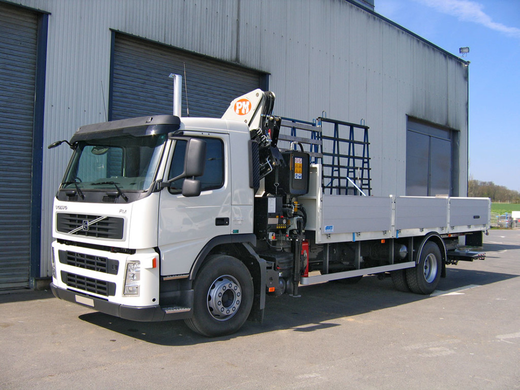 camion grue 19T ridelle